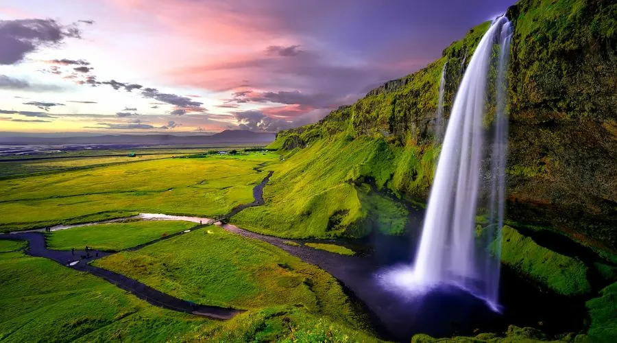 Iceland Waterfall | Hermagic