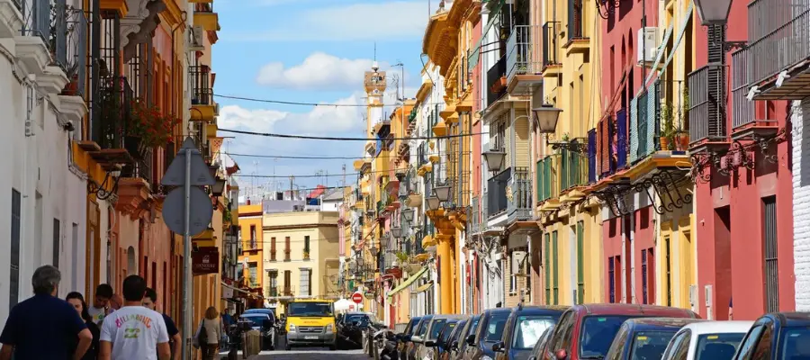 The Barrio de Triana, like the Barrio de Santa Cruz, is a tangle of small cobblestone streets
