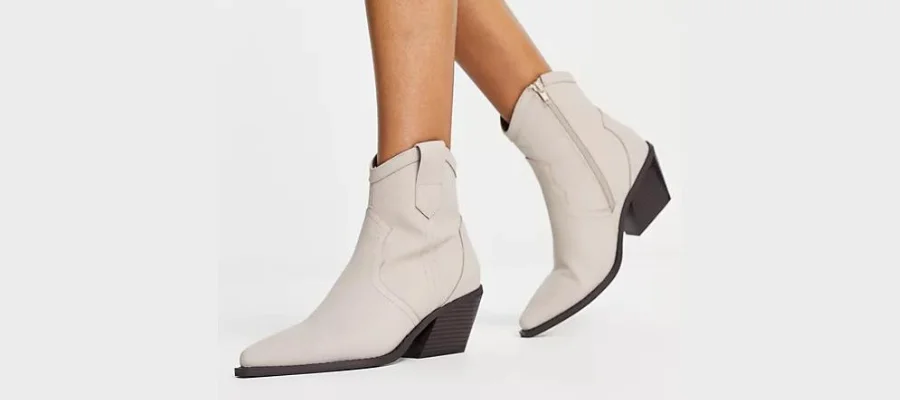 Taupe women’s ankle boots in low heel