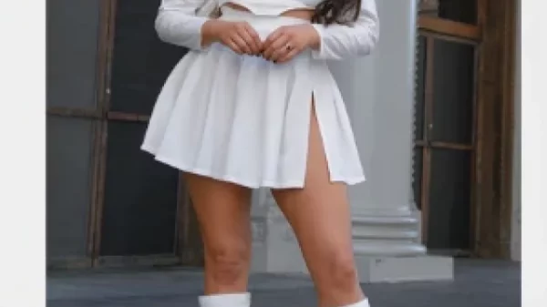 White pleated side slit tennis skirt 
