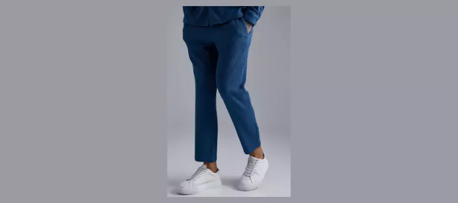 Slim Pleated Crop Trouser