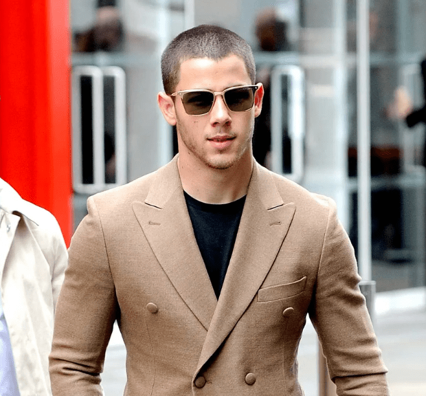 5 Top Best Sunglasses for Men by Farfetch