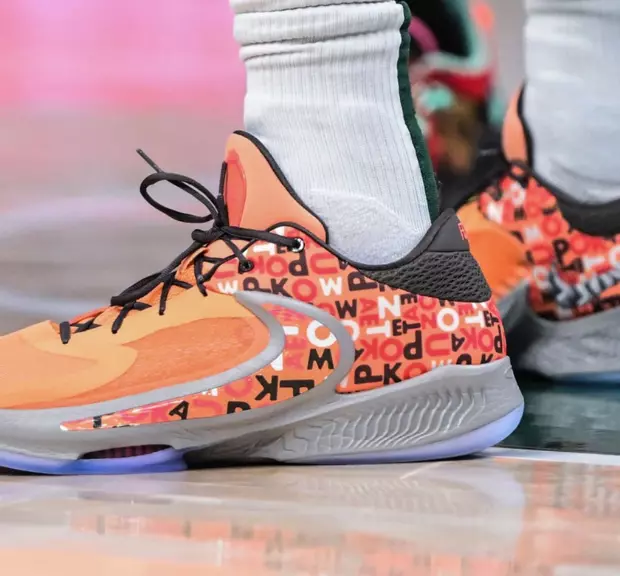 giannis shoes champs