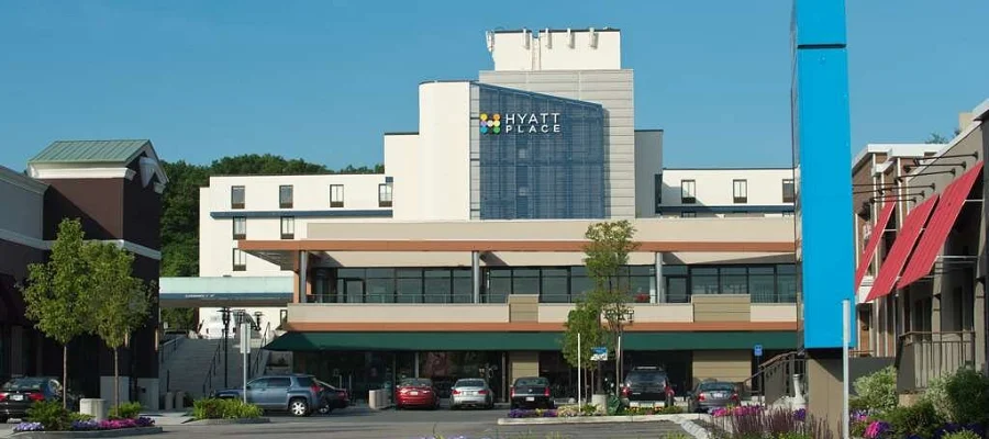 Hotels in Braintree MA