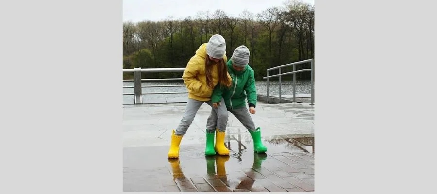 Kids’ handle it rain boot