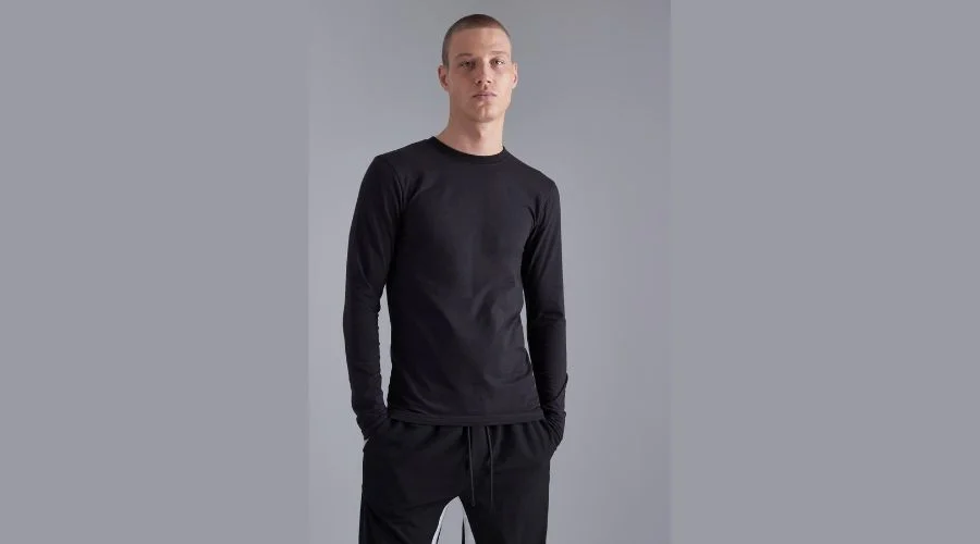 Long Sleeve Muscle Fit t-shirt