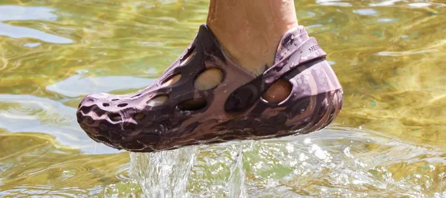 Water shoes for women