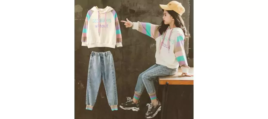 Children's sweatshirts and trousers