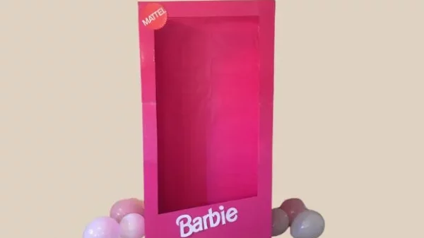 Lifе Sizе Barbiе Box