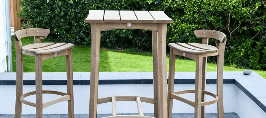 Outdoor bar sets with stools 