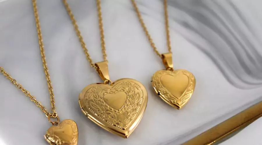 Gold Heart Locket Necklace | Big Small Medium Heart Locket | Vintage Photo Locket Necklace | Stainless Steel | Personalized Gift for Her